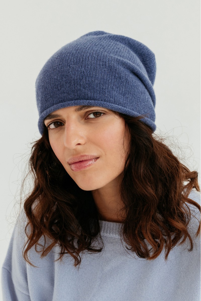 Piumo - zimowa czapka damska z wełny merino Piumo - zimowa czapka damska z wełny merino