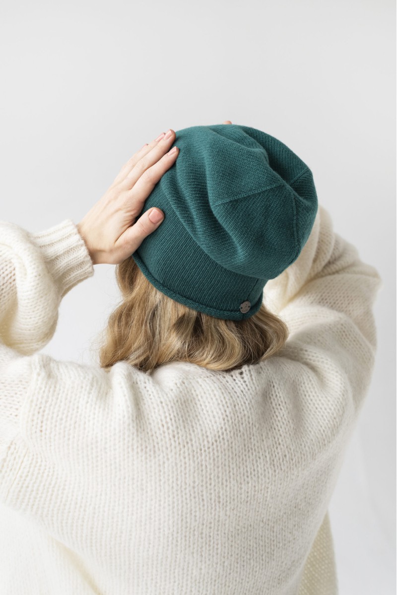 Piumo - zimowa czapka damska z wełny merino Piumo - zimowa czapka damska z wełny merino