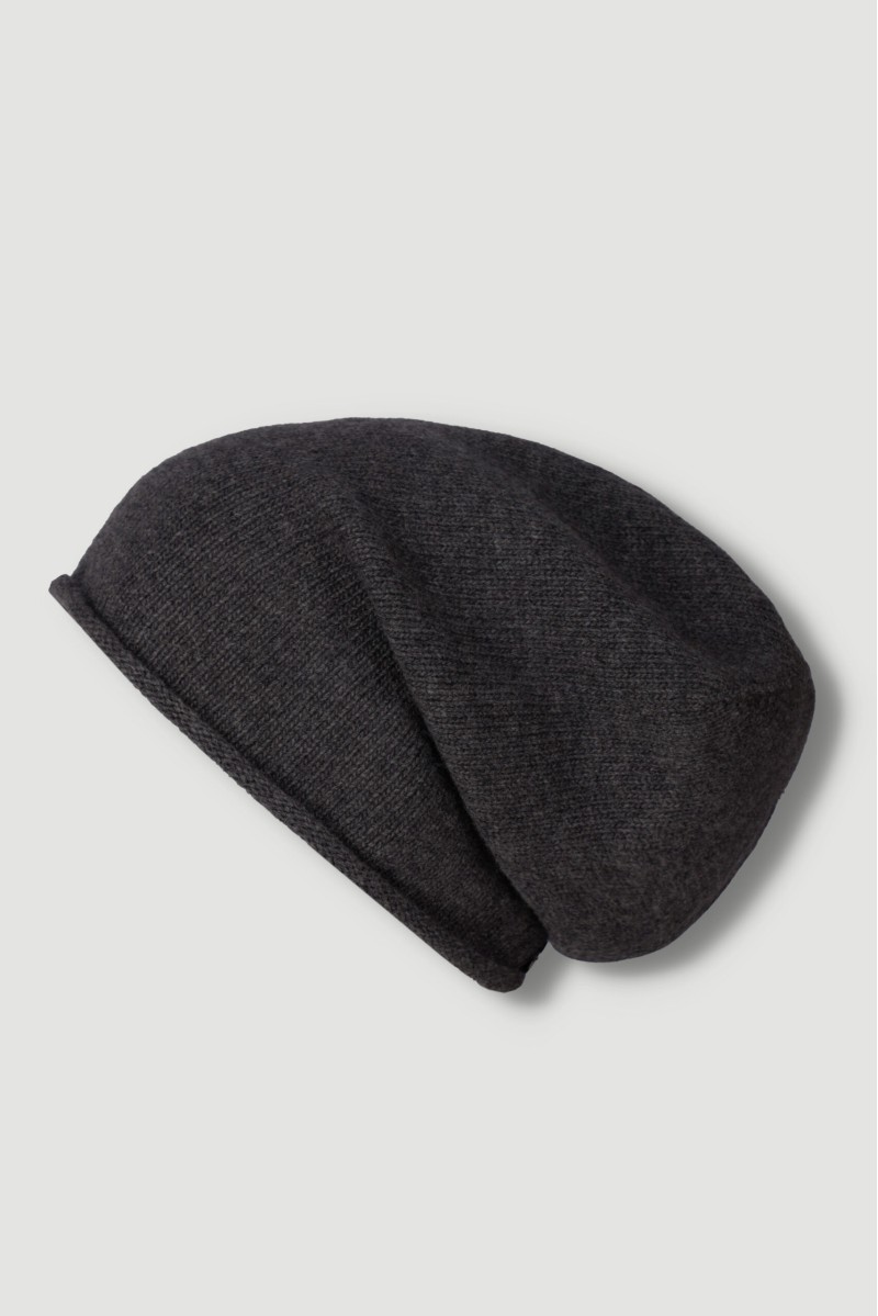 Piumo - zimowa czapka damska z wełny merino Piumo - zimowa czapka damska z wełny merino