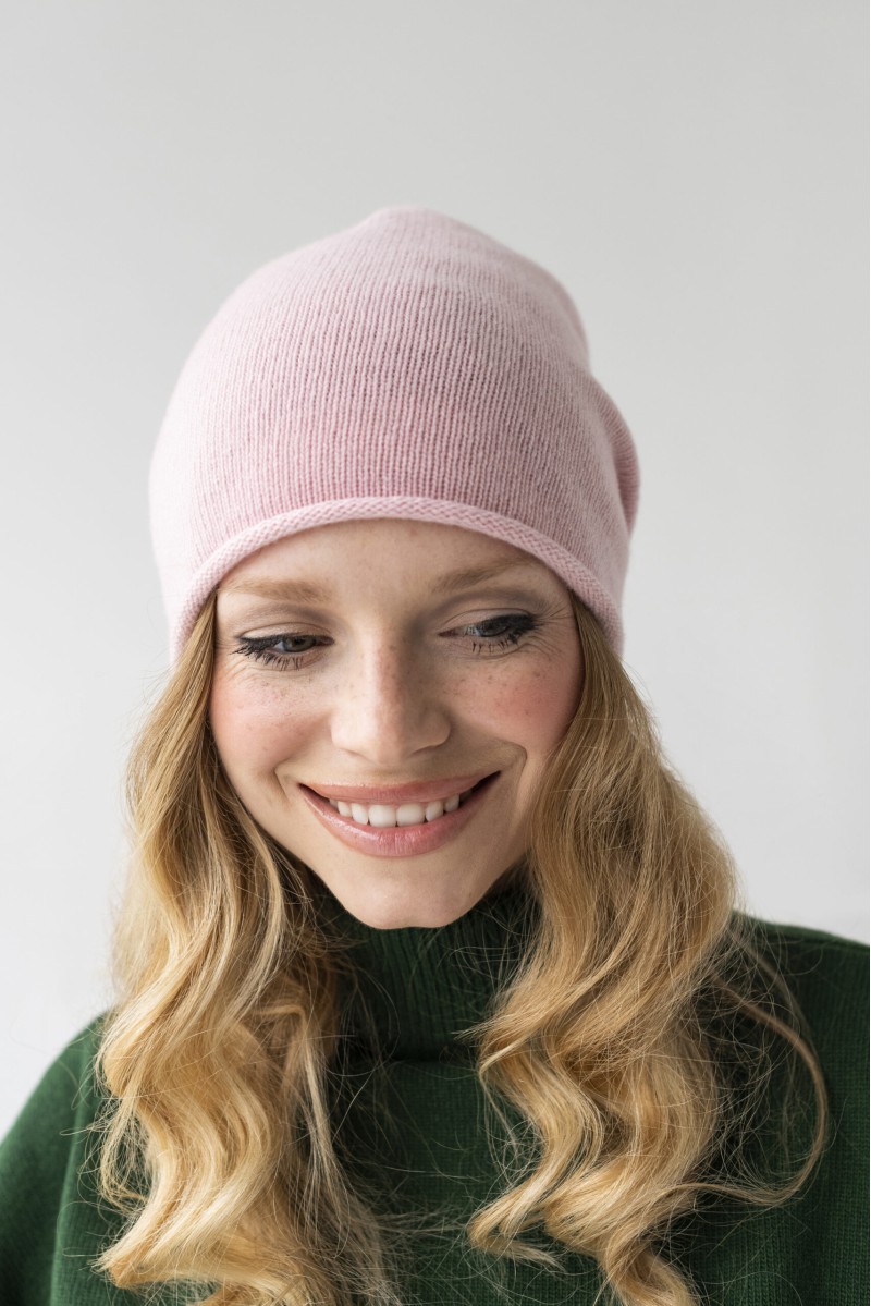 Piumo - zimowa czapka damska z wełny merino Piumo - zimowa czapka damska z wełny merino