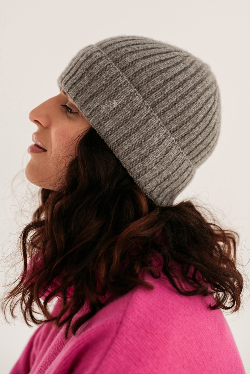 Carlo - zimowa czapka damska z kaszmiru Carlo - zimowa czapka damska z kaszmiru